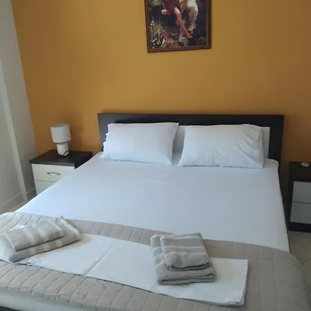 Alimema Villa Sarandë